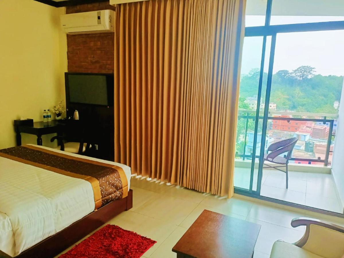 Hotel Crystal Rose - Sylhet Dış mekan fotoğraf